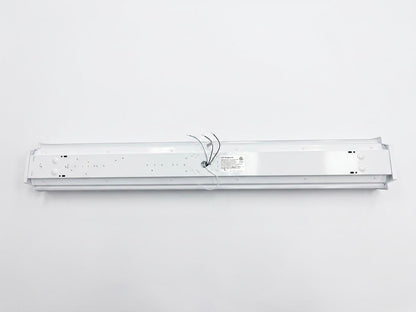 4ft Wraparound Shop Light With Emergency Battery Backup For 90 Mins CCT & Wattage Tunable 120-277V